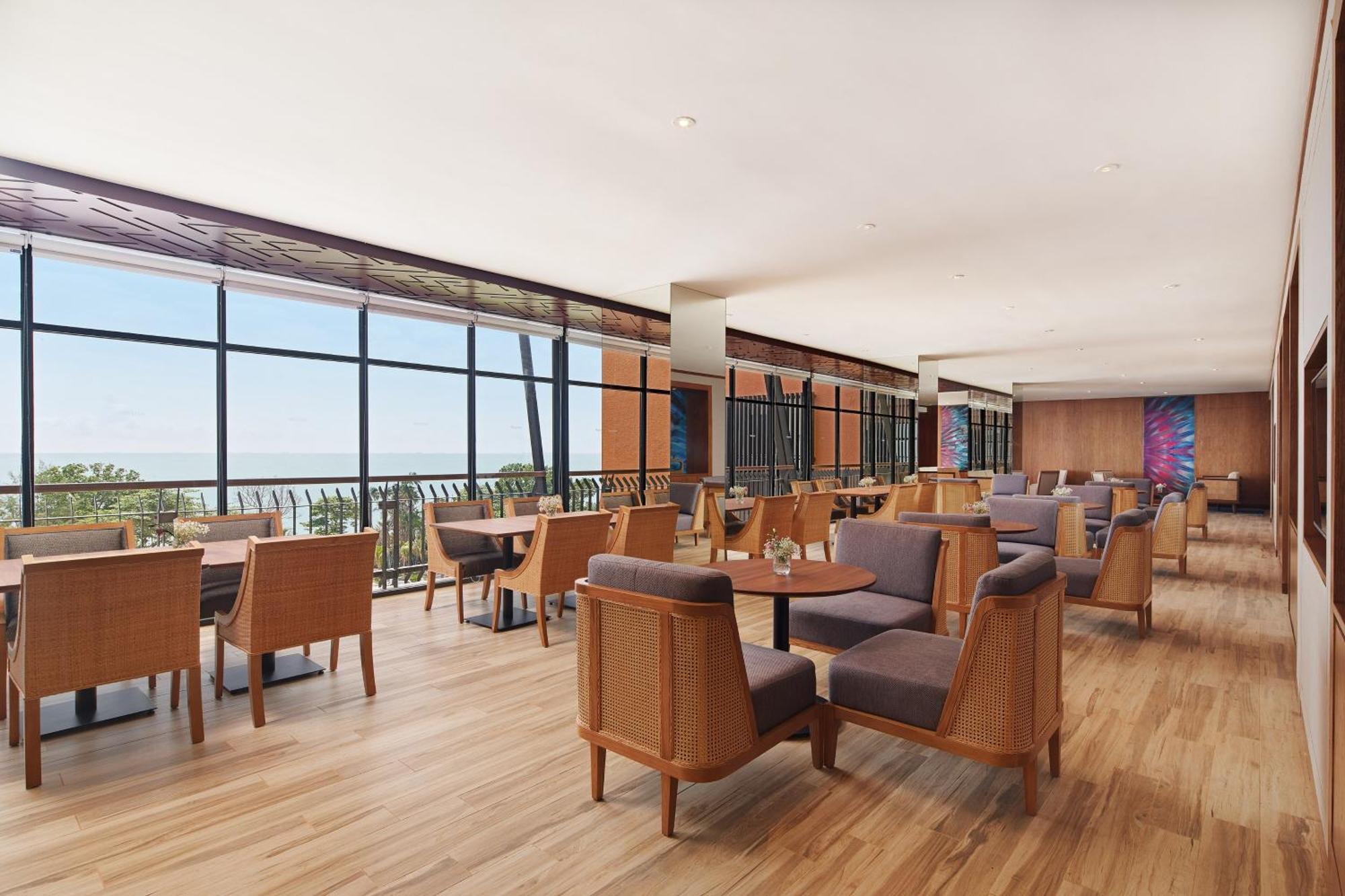 The Westin Desaru Coast Resort Eksteriør billede The Club at KLIA