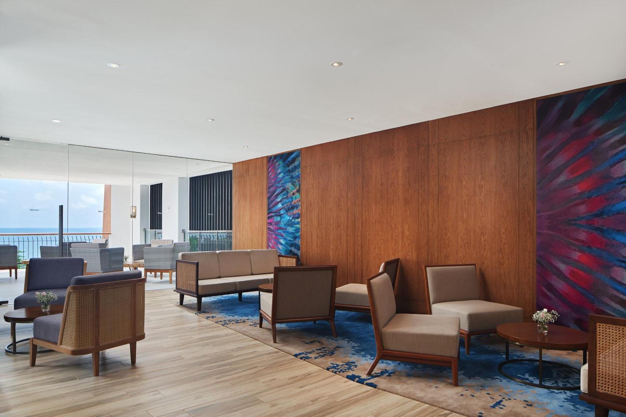 The Westin Desaru Coast Resort Eksteriør billede The lounge at the airport