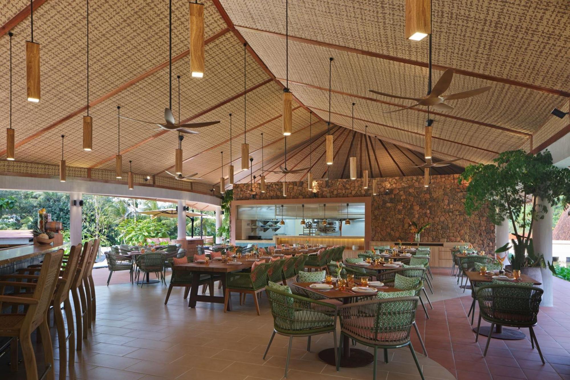 The Westin Desaru Coast Resort Eksteriør billede The interior of the restaurant