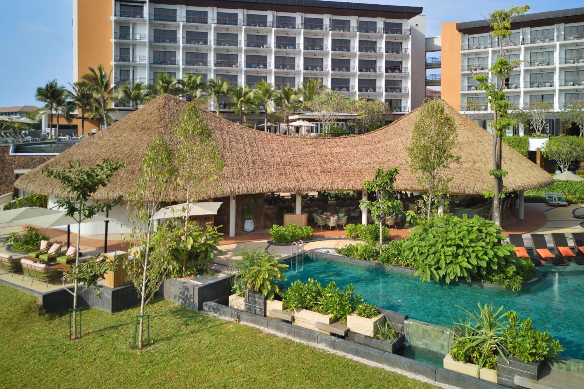 The Westin Desaru Coast Resort Eksteriør billede The Village